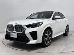 BMW iX2 xドライブ30 Mスポーツ 4WD 全国2年保証Pルーフ全周囲カメラHUD20AW
