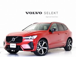 ボルボ XC60 リチャージ アルティメット T6 AWD プラグイン ハイブリッド 4WD PHEV　サンルーフ　エアサス　Google搭載