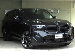 BMW XM 4.4 4WD Bowers ＆ Wilkinsサラウンドシステム