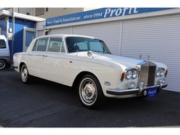 ロールスロイス シルバーシャドウ ディーラー車 右ハンドル CAT ホワイトリボンタイヤ 革シート