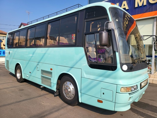 当店の車両は支払総額を表示しております。お車選びは支払総額でお選びください！遠方納車の場合などは別途料金が掛かりますので、お問い合わせください。