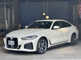 BMW i4 eドライブ40 Mスポーツ ファストトラックP19AW黒半革電動シートACC