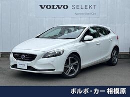 ボルボ V40 D4 SE ディーゼルターボ 純正ナビ　バックカメラ　シートヒーター