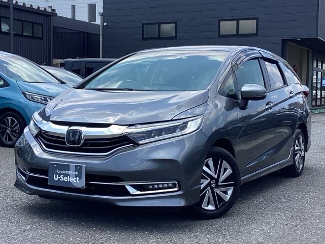 シャイニンググレーのシャトルGホンダセンシング入庫しました！　ワンオーナーで禁煙車です♪
