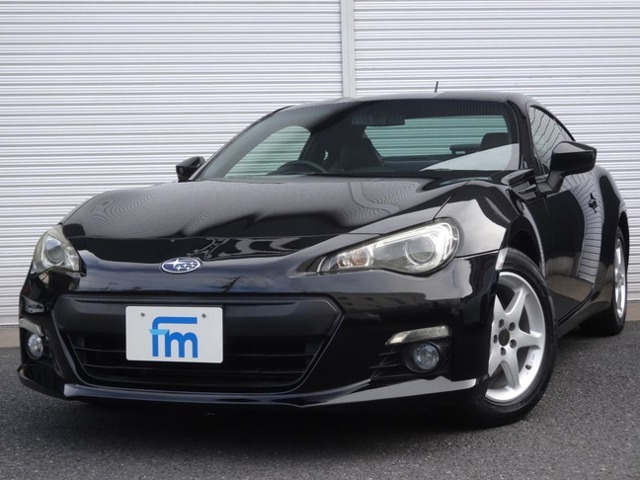 6速MT　純正リヤスポイラー　HKSマフラー　STERNアルミホイール　本革アルカンターラハーフシート　シートヒーター　スマートキー　プッシュスタート　デイライト　バックカメラ　ETC