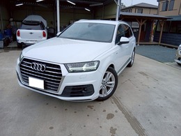 アウディ Q7 45 TFSI クワトロ Sラインパッケージ 4WD 全方位カメラ　ドラレコ　ETC