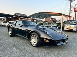 シボレー コルベット C3 1981モデル　マニュアル車　パワステ