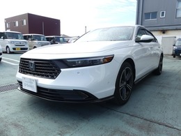 ホンダ アコード 2.0 12.3インチHondaCONNECTディスプレイ装備車