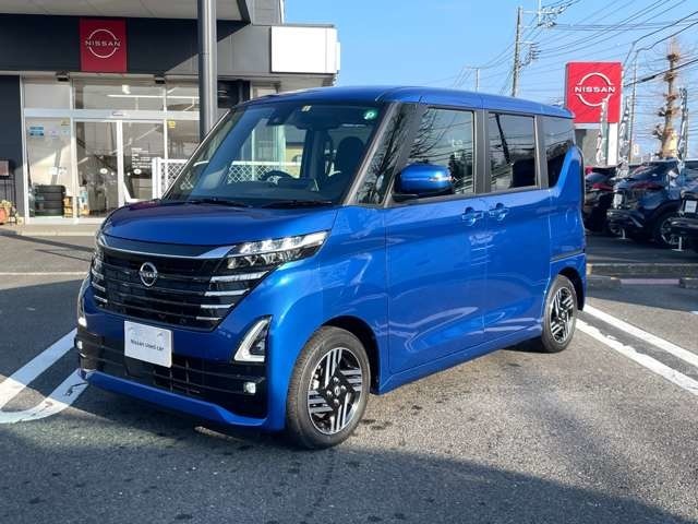 令和5年6月登録車　ルークス　ハイウェイスターX　入りました！　アラウンドビューモニター　純正9インチナビ