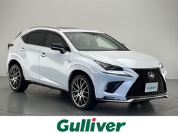 レクサス NX 300 Fスポーツ 4WD サンルーフ/寒冷地仕様/レーダークルーズ