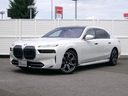 BMW 7シリーズ 740d xドライブ エクセレンス ディーゼルターボ 4WD 元デモカー　HDDナビ　ACC　白革　純正20AW