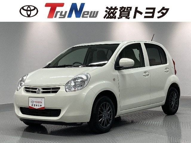 コンパクトで運転しやすいコロンとしたフォルムが可愛いパッソです。