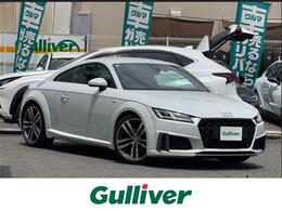 アウディ TT クーペ 40 TFSI Sラインパッケージ 正規ディーラー車/禁煙/記録簿R2-6/Sライン