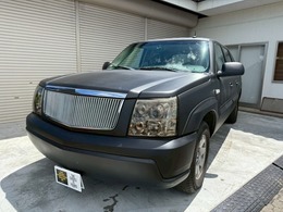 キャデラック エスカレードEXT 6.0 4WD マッドブラック全塗装済EXT