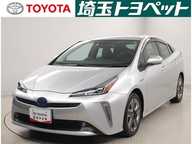 低燃費で環境にもやさしいハイブリッド車です！