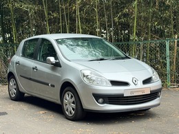 ルノー ルーテシア 1.6 ベースグレード