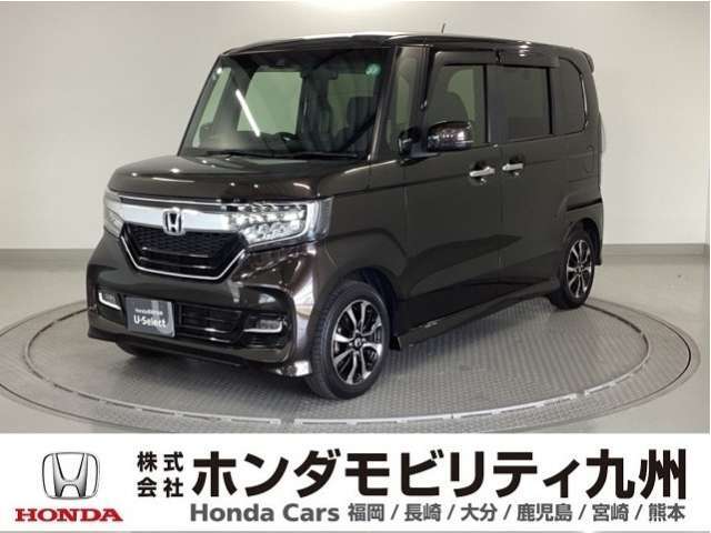 N-BOX カスタムG・Lホンダセンシングです。ホンダセンシングを標準装備したこの車両は、パワースライドドアや、フォグライト、LEDヘッドライト等、充実装備です。