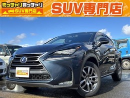 レクサス NX 300h バージョンL 4WD 純正ナビ 3眼LED 黒革　シートヒーター