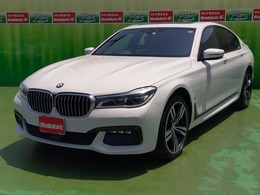 BMW 7シリーズ 740e iパフォーマンス Mスポーツ 黒革エアシート　サンルーフ