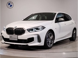 BMW 1シリーズ M135i xドライブ 4WD ブラックレザーアダプティブサスペンション