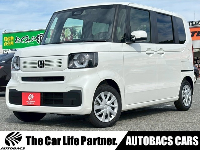 令和7年9月登録のN-BOX『ベースグレード　CVT　2WD　ホンダセンシング　助手席側パワースライドドア　LEDヘッドライト　シートヒーター　電動パーキングブレーキ　プラチナホワイトパール　入庫しました。