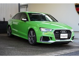 アウディ RS3セダン 2.5 4WD 新品タイヤ