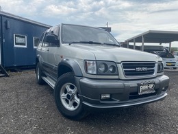 いすゞ ビッグホーン 3.5 プレジールII ロング 4WD 
