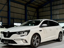 ルノー メガーヌスポーツツアラー GT プッシュスタート・パドルシフト・ブライン