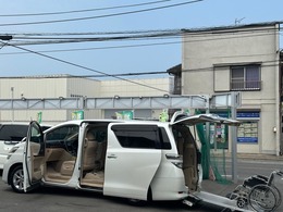 トヨタ ヴェルファイア 2.4 V ウェルキャブ 車いす仕様車 スロープタイプI 福祉車両車いす2脚仕様パワースライドドア