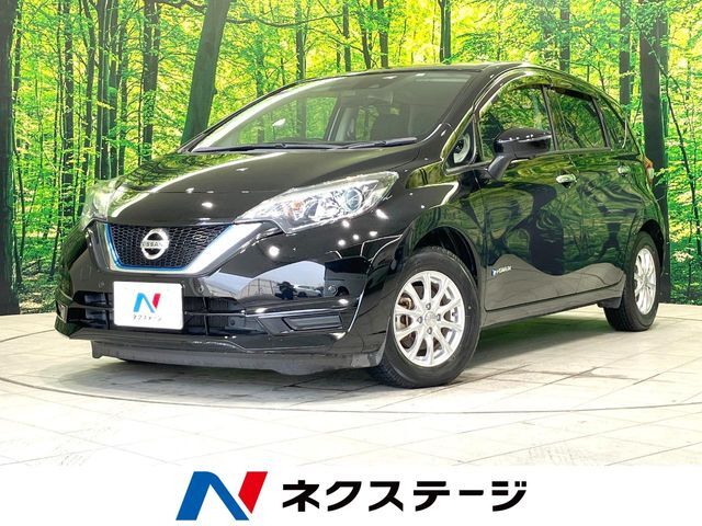 純正ナビ　全周囲カメラ　エマージェンシーブレーキ　クリアランスソナー