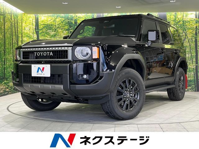 4WD　サンルーフ　後席モニター　12.3型ディスプレイオーディオ