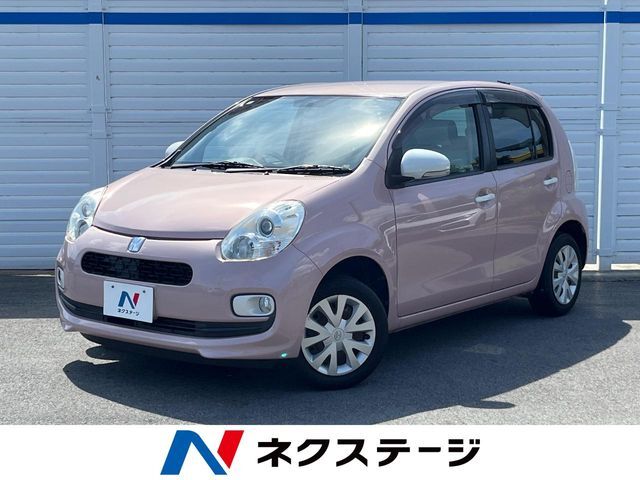 禁煙車　純正ナビ　バックカメラ　フルセグTV　オートエアコン　ETC