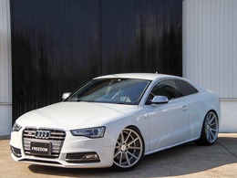 アウディ S5 3.0 4WD 