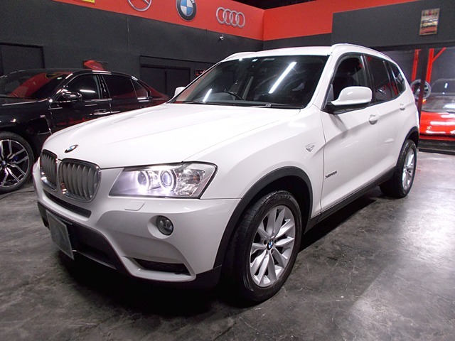 2011年モデル！ディーラー整備車両の程度良好な人気アルピンホワイト！X3 XDrive28iの入庫です！今まですべてディーラーメンテナンスのお車です！