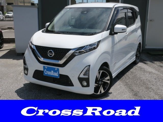★このお車の詳細は、メールcrossroad_3110@yahoo.co.jp　又は　フリーダイアル0078-6002-861663までお願いします★