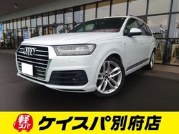 アウディ Q7 3.0 TFSI クワトロ  Sラインパッケージ4WD サンルーフ　21AW　電動シート