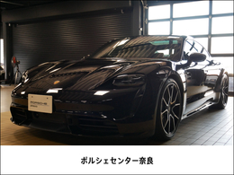 ポルシェ タイカン ターボ 4+1シート 4WD スポーツクロノ　固定式パノラマルーフ