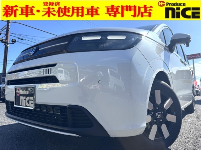 登録済未使用！純正15インチアルミホイール！バックカメラ！3列シート！シートヒーター！オートエアコン！衝突軽減！電動パーキング！リアサーキュレーター！ブラインドスポットモニター！