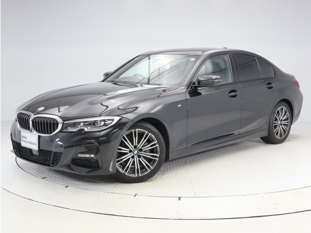 ♪自社下取車を中心に、安心かつ高品質なモデルを常時160～250台取り揃えています。BMW最新のCIに基づいた、天井が高く、広々としたショールームを備えていますので、ゆったりとお選びいただけます。