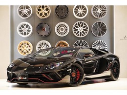 ランボルギーニ アヴェンタドール LP780-4 ウルティメ 4WD 