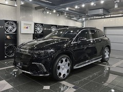 EQS SUV