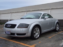 アウディ TT クーペ 1.8T クワトロ 4WD 左ハンドル/6MT/オーディオ/ETC