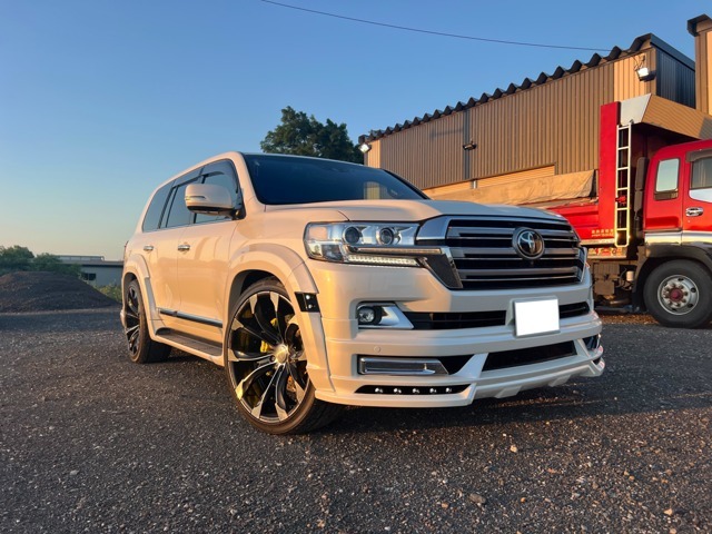 自動車 s.t トヨタ ランドクルーザー200 4.6 ZX 4WD 2016年 7.1万キロ