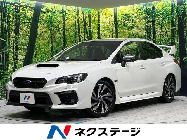 4WD　禁煙車　純正8型ナビ　レーダークルーズ　サイド＆バックカメラ