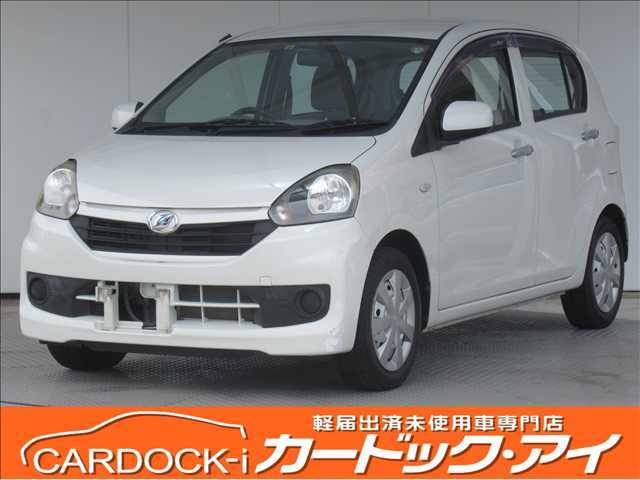 禁煙車　クラリオンナビ　アイドリングストップ　キーレス　ヘッドライトレベライザー　マニュアルエアコン　Bluetooth再生　ワンセグTV　盗難防止装置　パワーウィンドウ