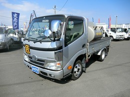 トヨタ ダイナ 積載760kg-タンクローリー車 タンク容積950L