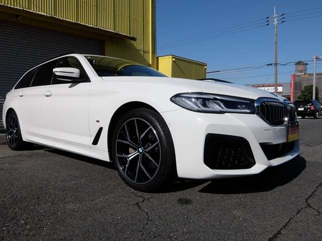 BMW 5シリーズツーリング 523d xドライブ Mスポーツ