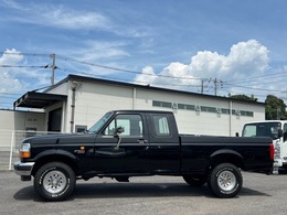 フォード F-150 4WD ユーザー様買取 R5年10月全塗装済み