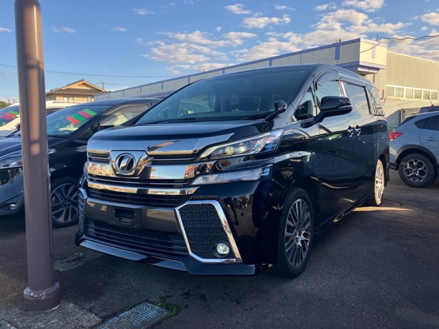 ★この度は当店の車両をご覧頂き、ありがとうございます。当店では車両販売から車検整備などのアフターケアまでお客様が安心で安全なカーライフを楽しめるようにスタッフ一同、全力でサポート致しております(^^)/