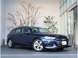 アウディ A4アバント 45 TFSI クワトロ アドバンスト 4WD マトリクス　レザー　アシスタンス　ACC